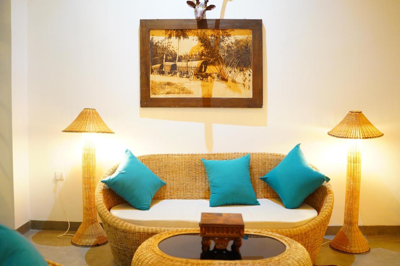 Ronaya Surf Waves Villa Dikwella Luaran gambar