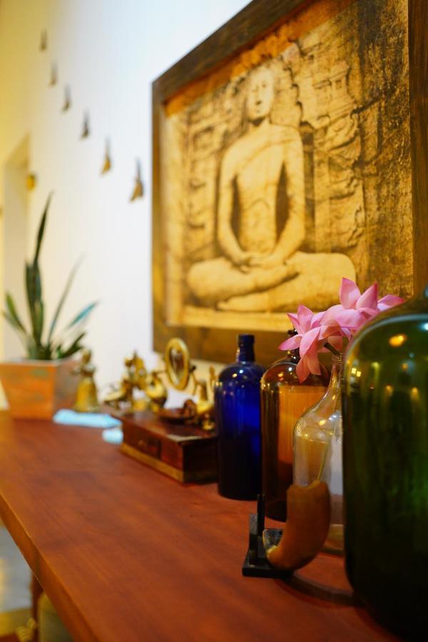 Ronaya Surf Waves Villa Dikwella Luaran gambar