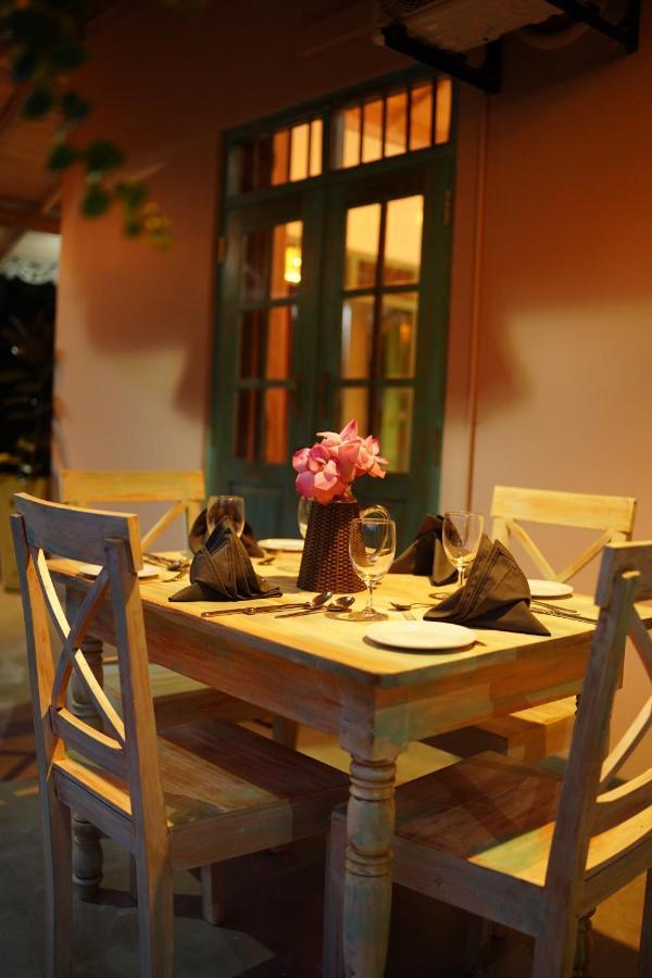 Ronaya Surf Waves Villa Dikwella Luaran gambar