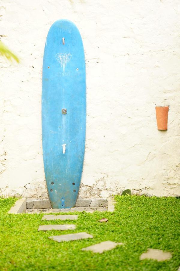 Ronaya Surf Waves Villa Dikwella Luaran gambar